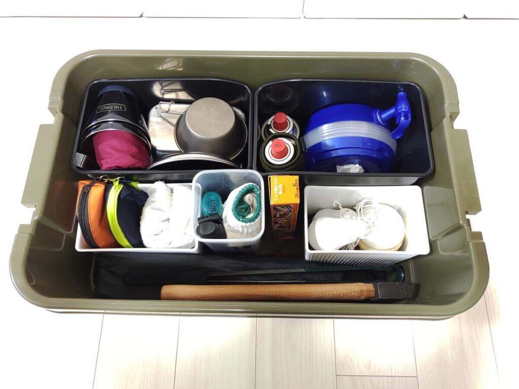 食器などを収納した例