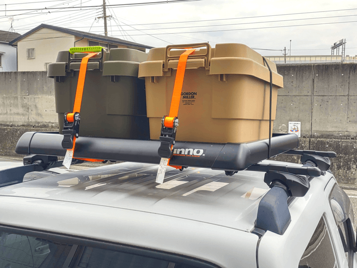 トランクカーゴ スタッキングタイプをクルマのルーフキャリアに載せた例